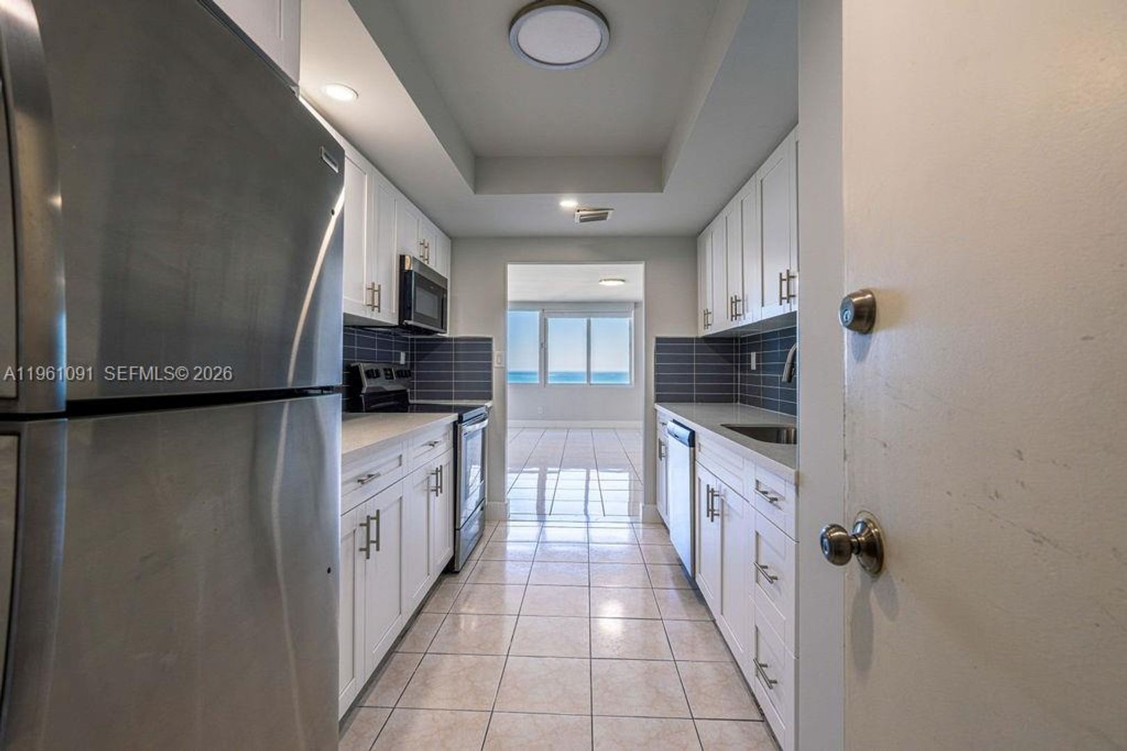 Miami Beach House: 5401 Collins Avenue 919