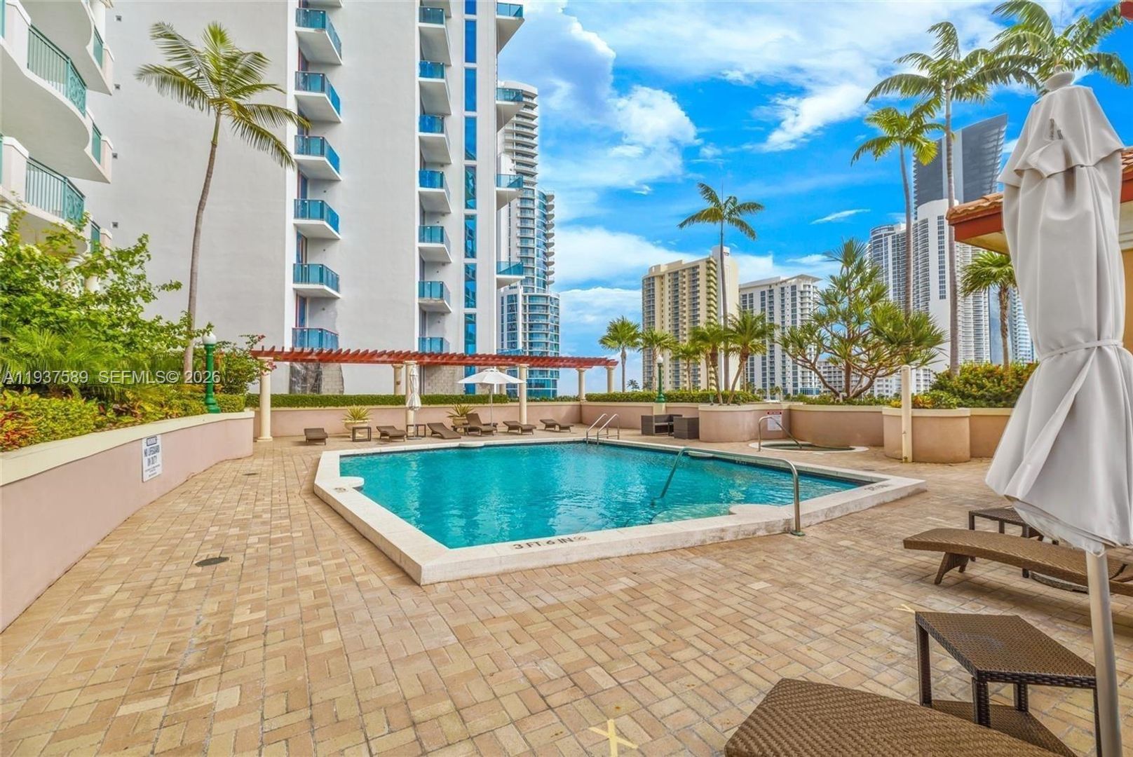 Sunny Isles Beach House: 17555 Atlantic Boulevard 607