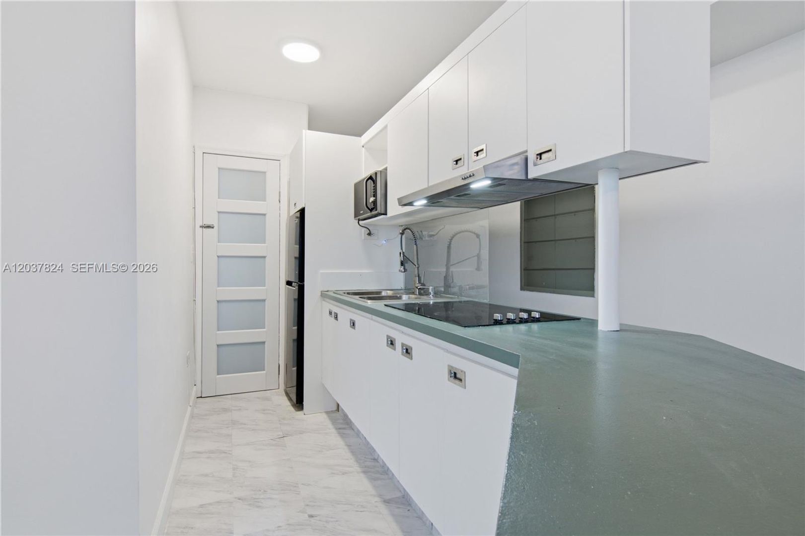 Miami House: 801 Brickell Bay Drive 764l