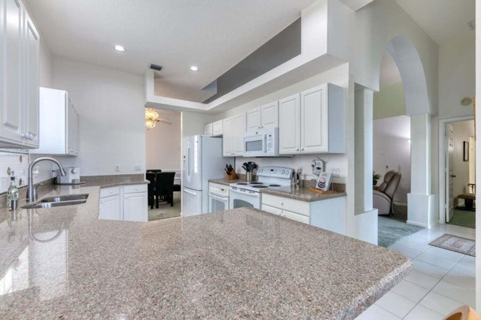 West Palm Beach House: 1232 Avondale Lane