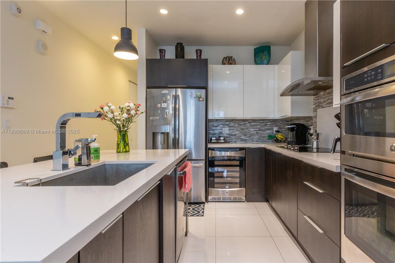 Doral House: 10245 NW 63rd Terrace 207