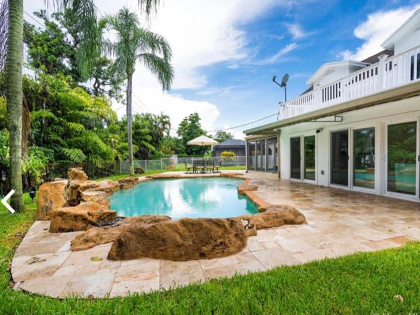 Boca Raton House: 1000 SW 19th Street