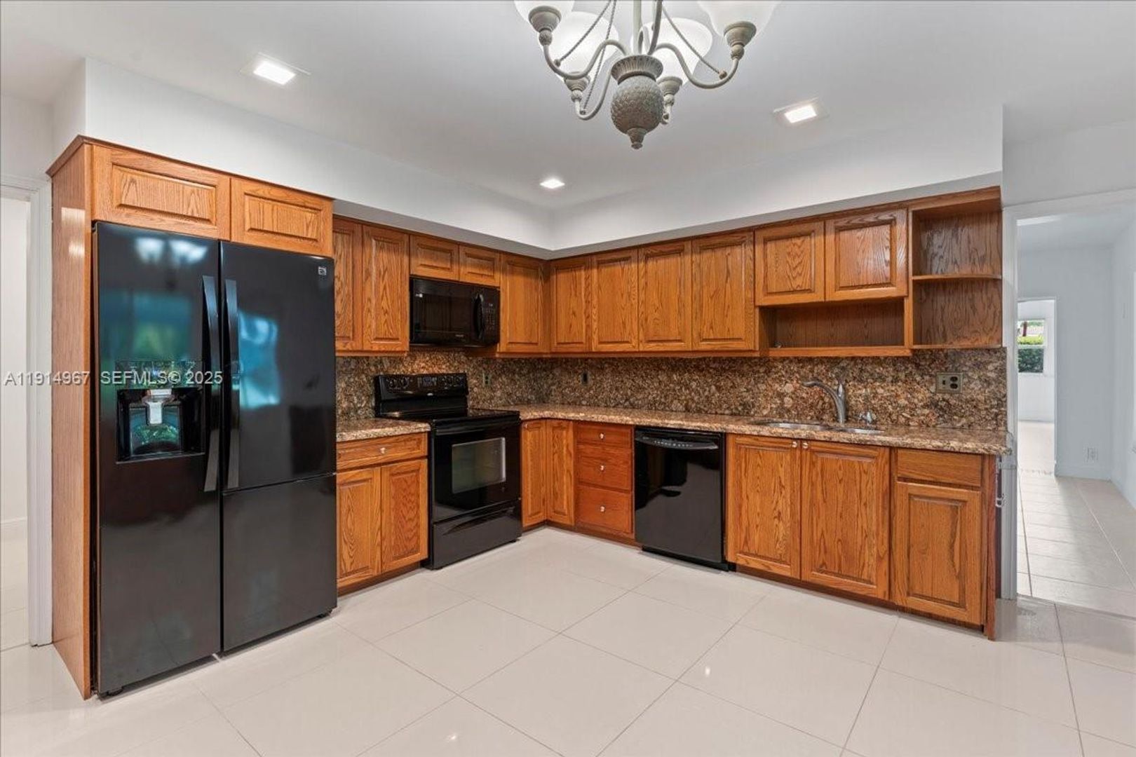 Miami House: 1961 NE 188th Street