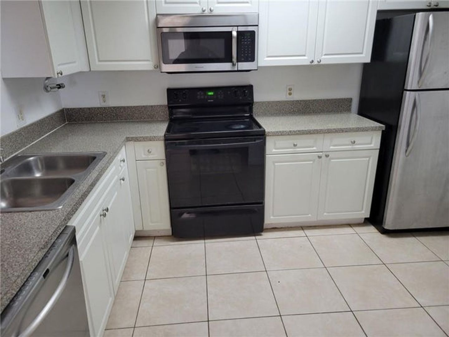 Coconut Creek House: 5005 Wiles Road 108