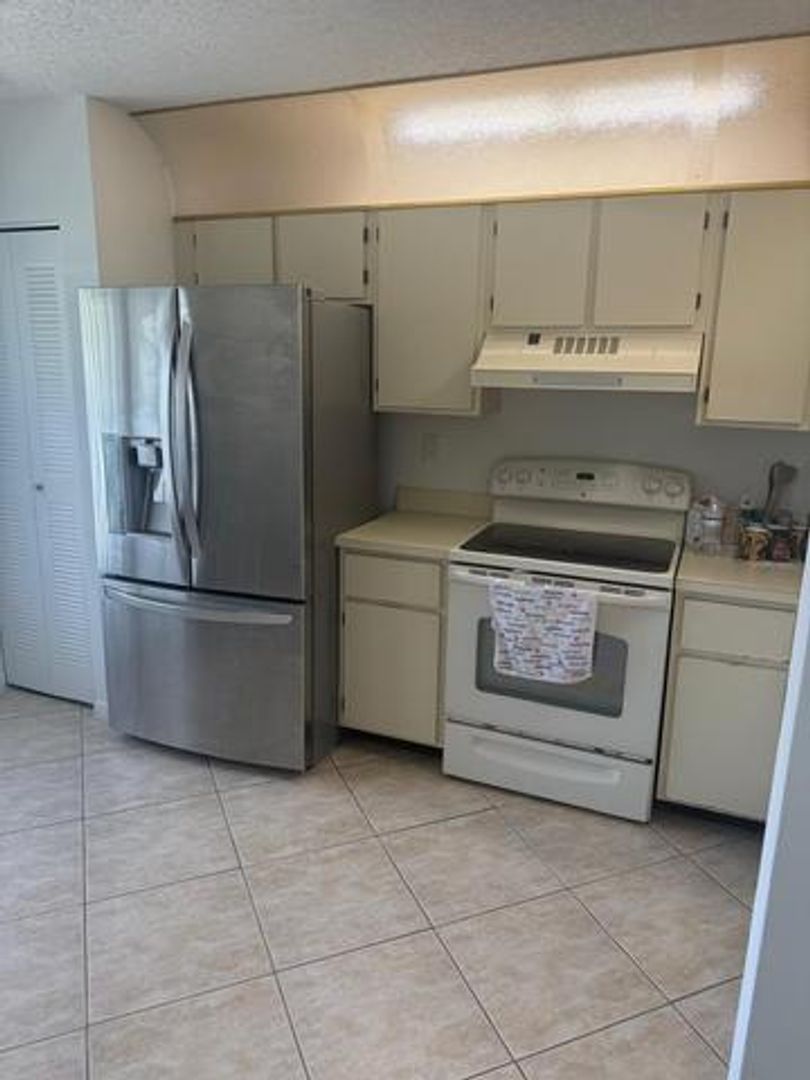 West Palm Beach House: 1463 Summit Run Circle