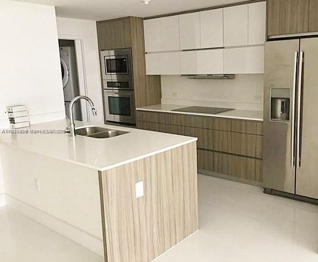 Miami House: 600 NE 27th Street 2001