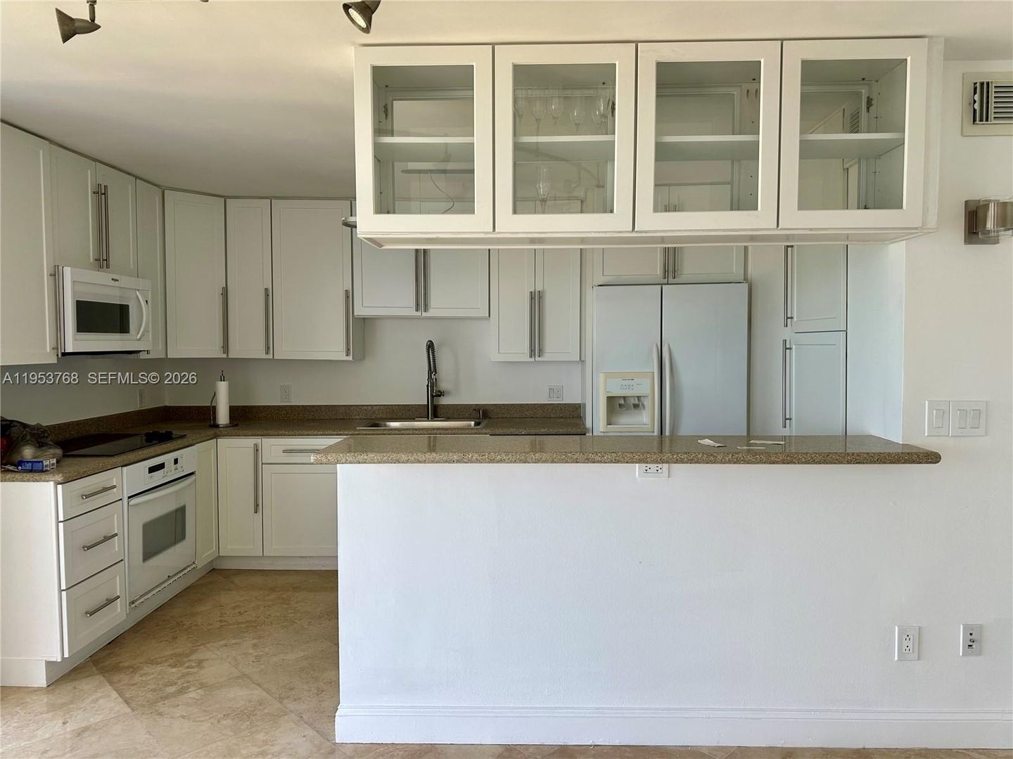 Key Biscayne House: 881 Ocean Drive 10D