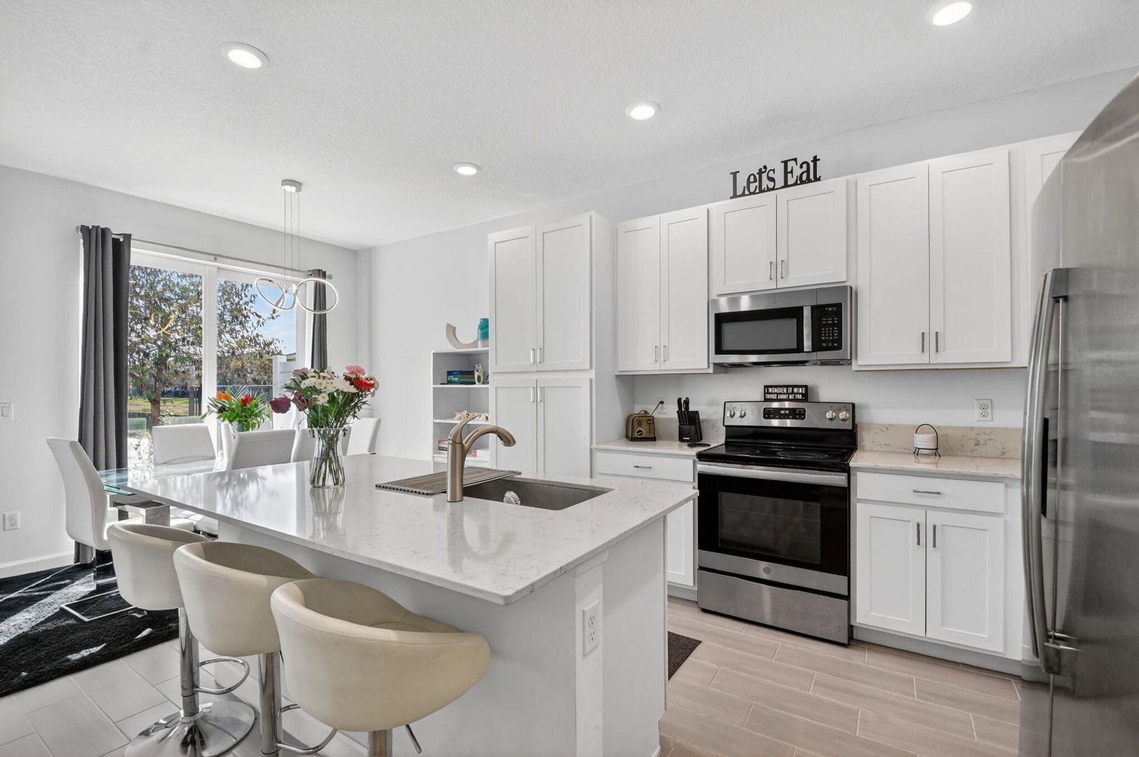 Wellington House: 4790 Navali Drive