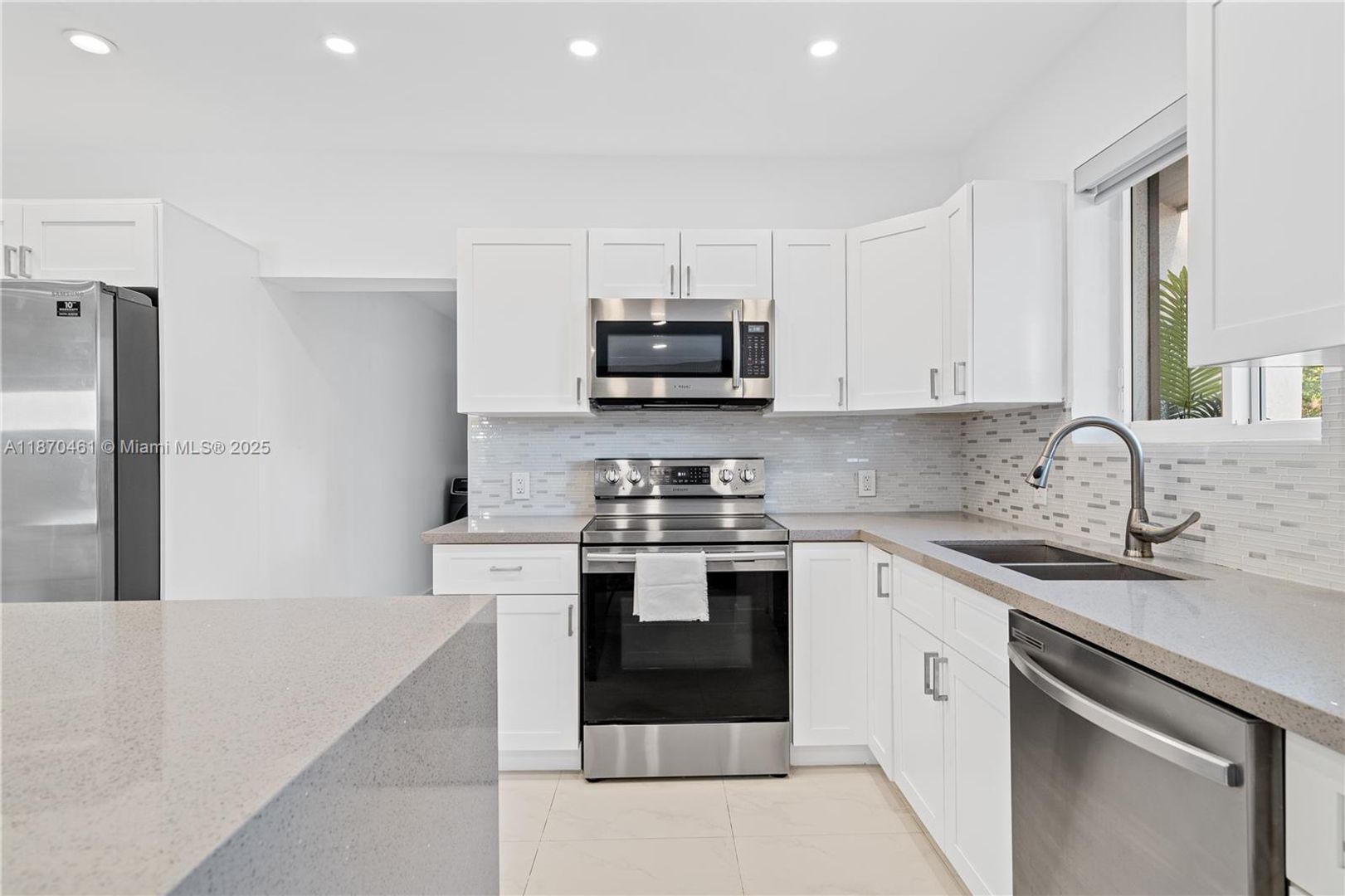 Miami House: 1440 NE 149th Street