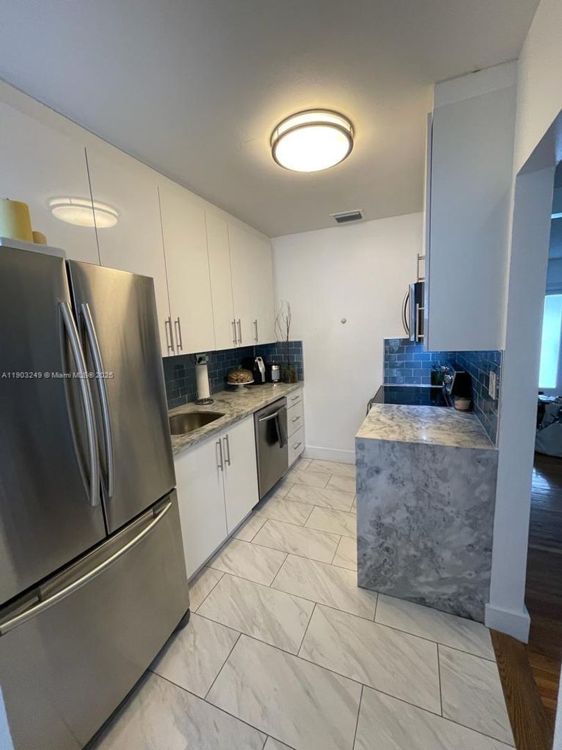 North Miami House: 1545 NE 138th Street