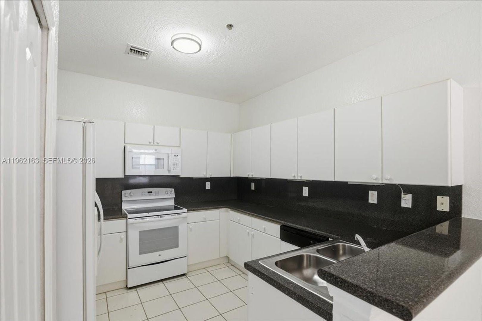 Miramar House: 4435 SW 160th Avenue 214