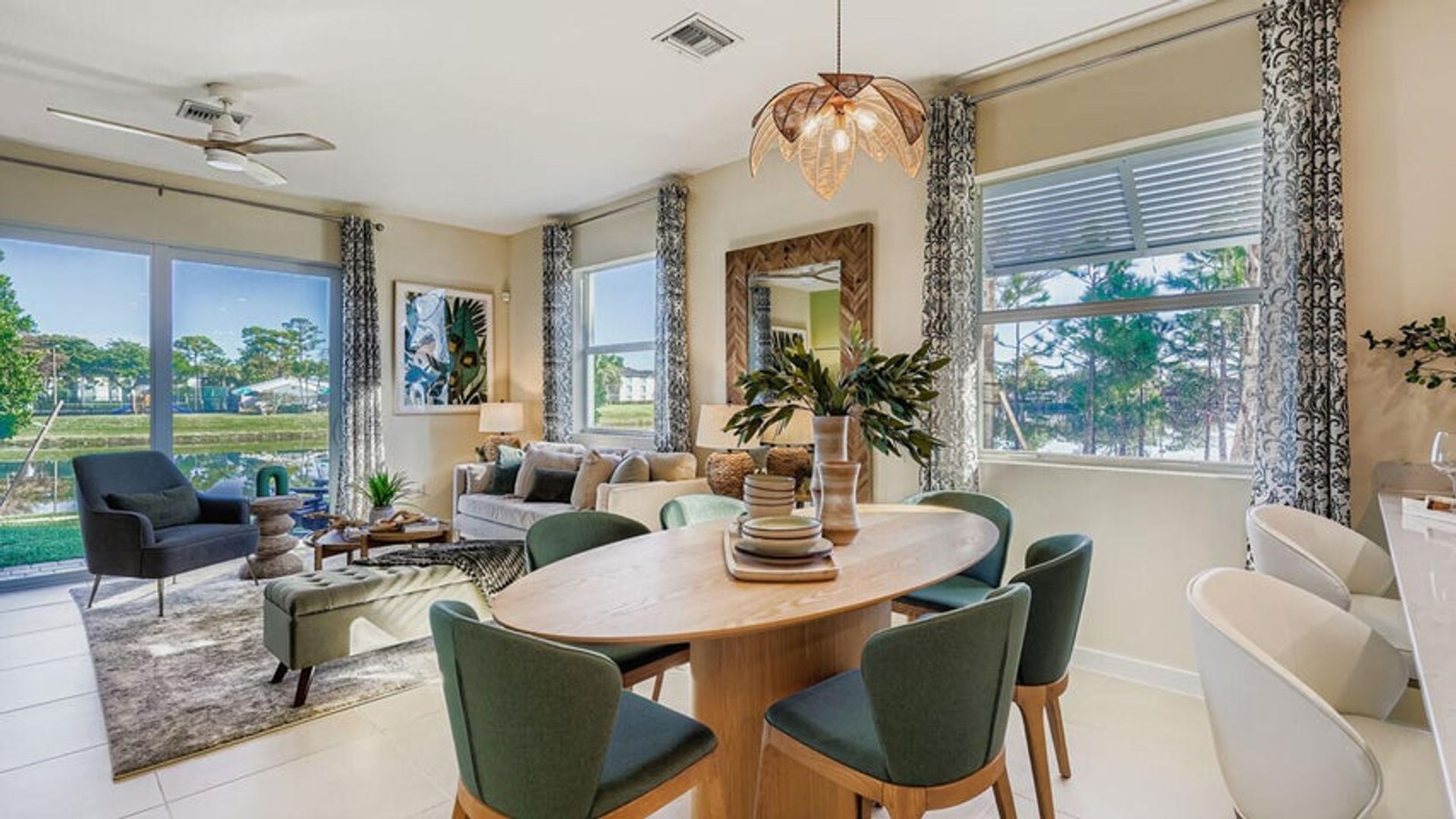 Royal Palm Beach House: 202 Lakeside Landing Drive