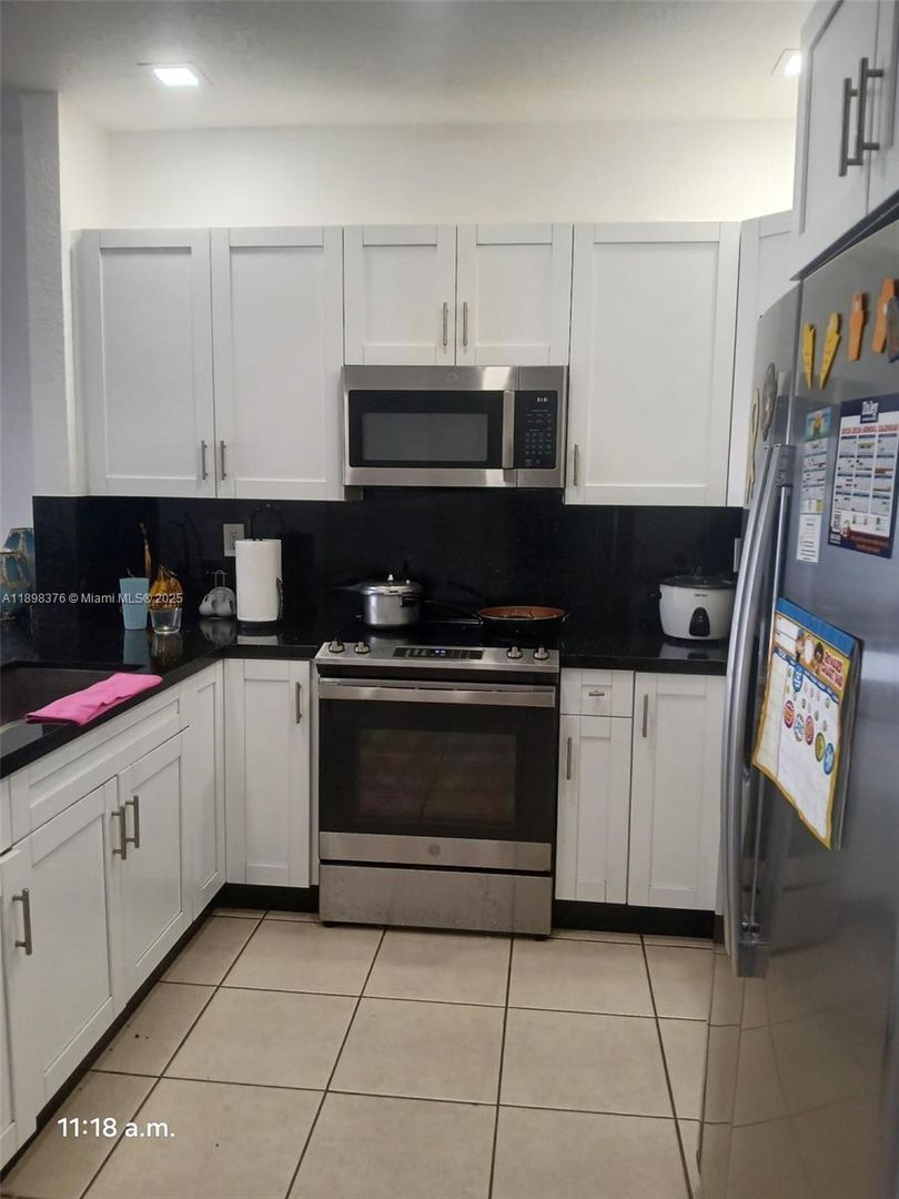 Miami House: 10984 SW 182nd Lane 0