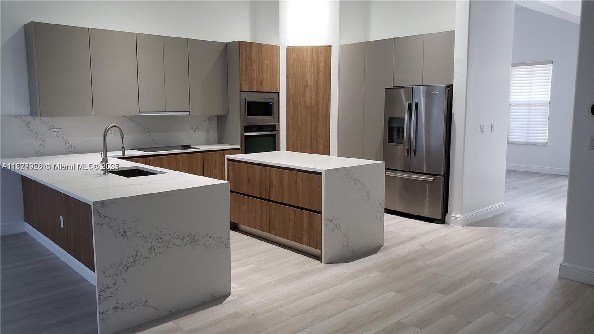 Cooper City House: 8280 NW 28th Street