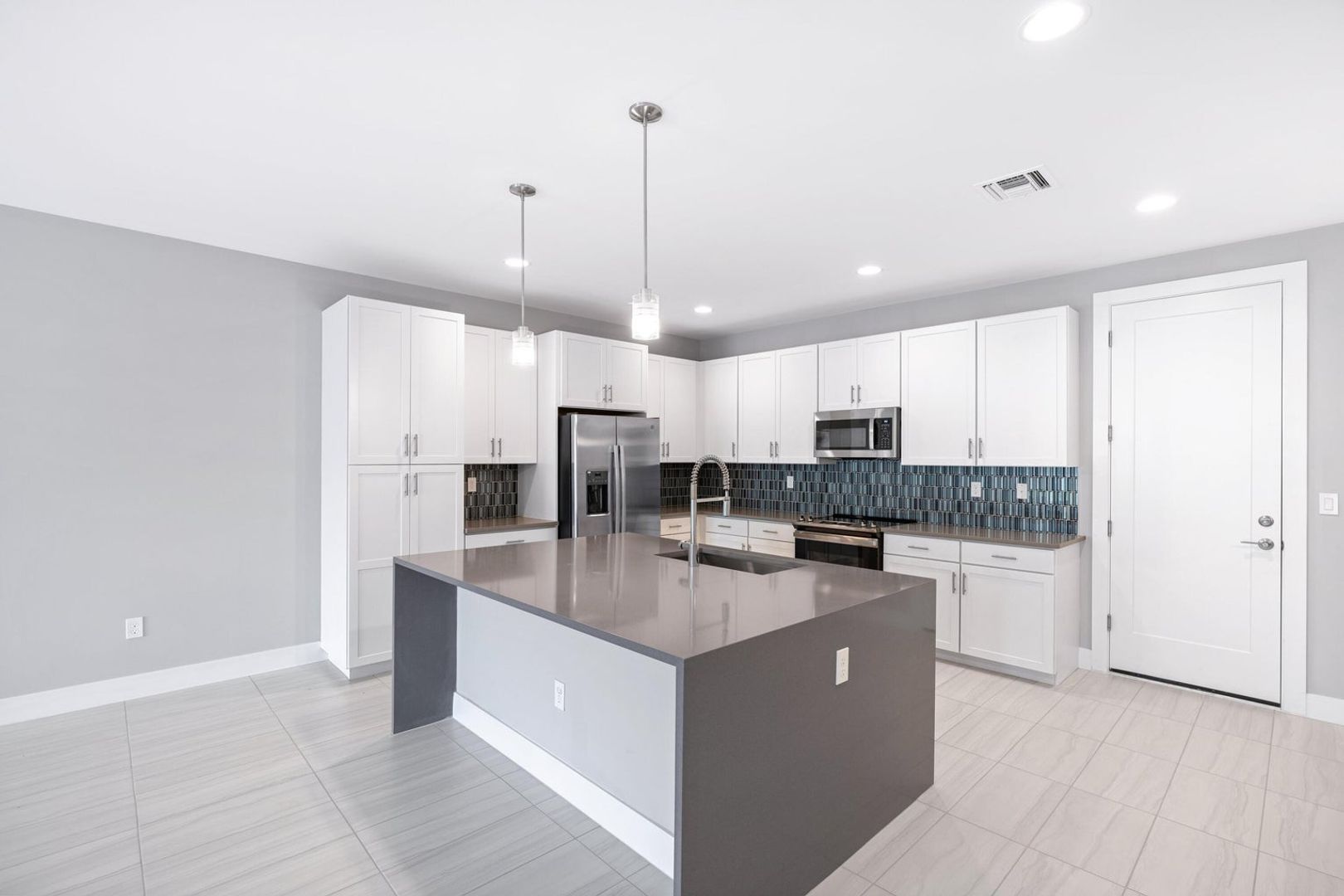 West Palm Beach House: 3748 N Lambert Avenue N