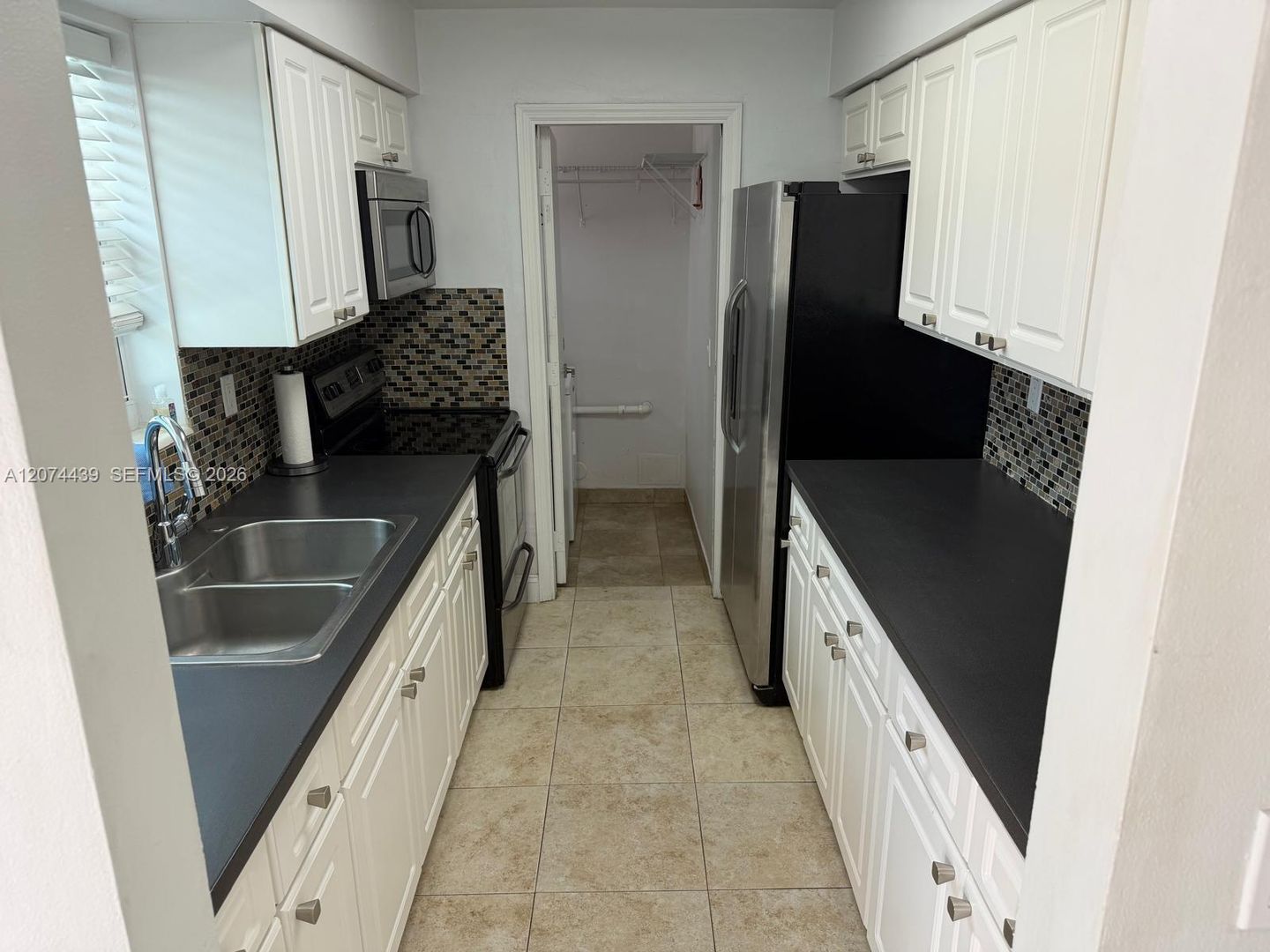 Pembroke Pines House: 1000 NW 76th Terrace