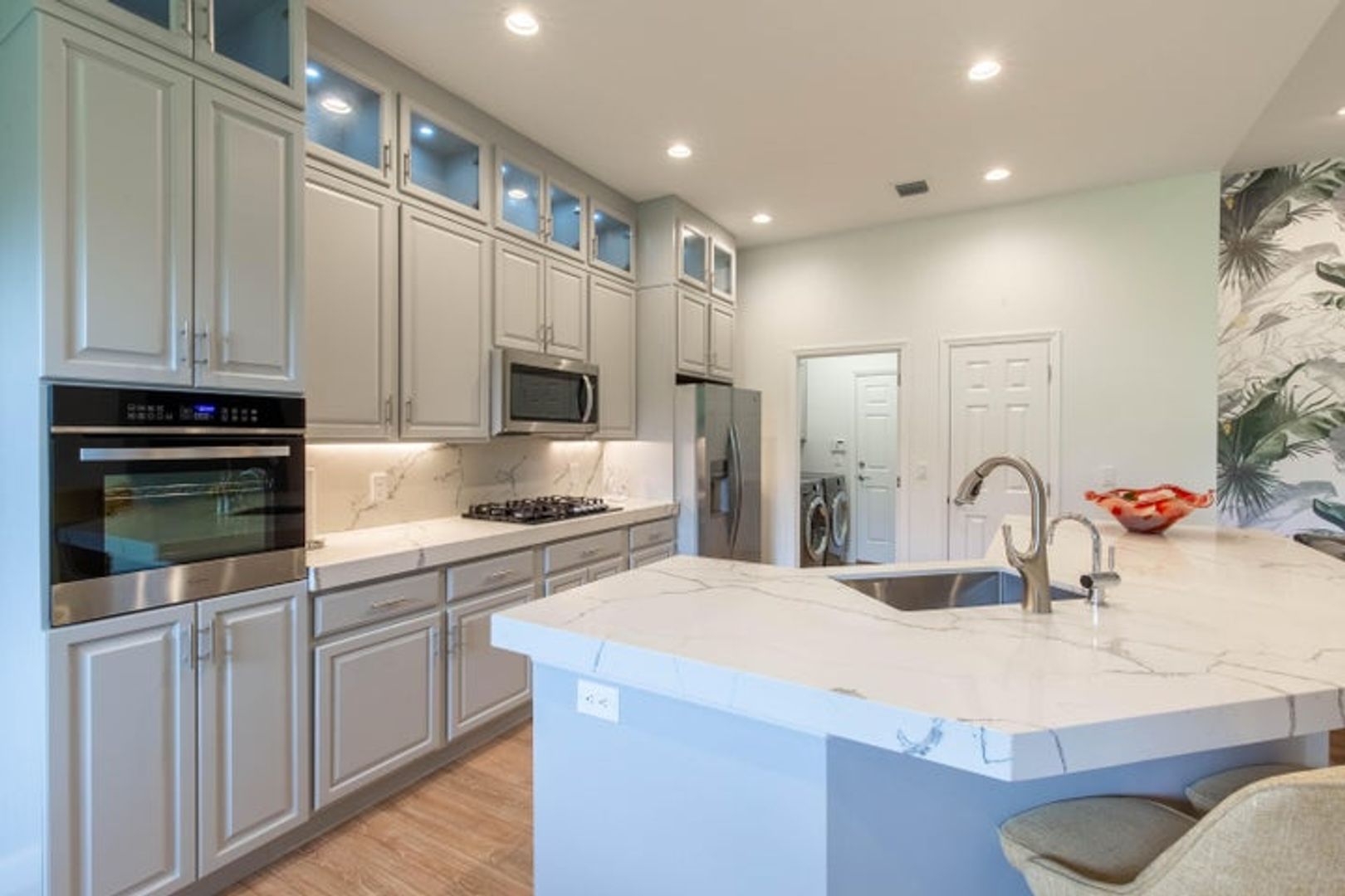 Wellington House: 10429 Prato Street
