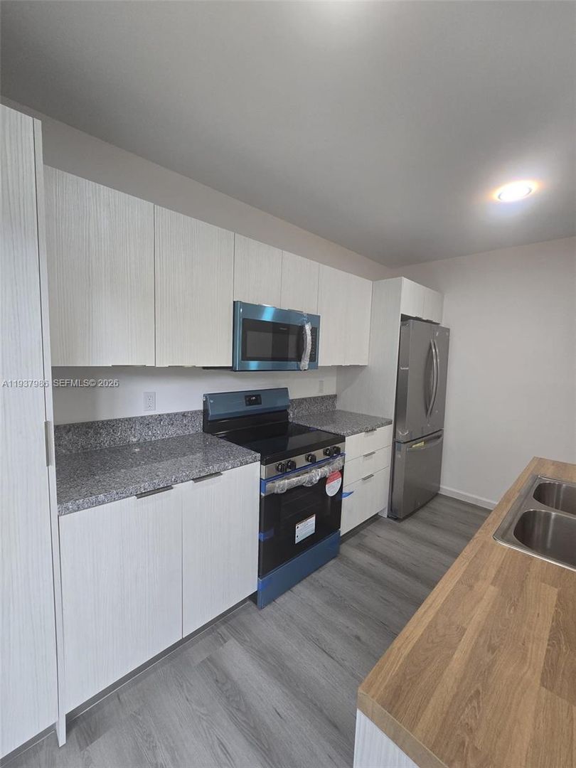 Florida City House: 568 NW 7th Street 0