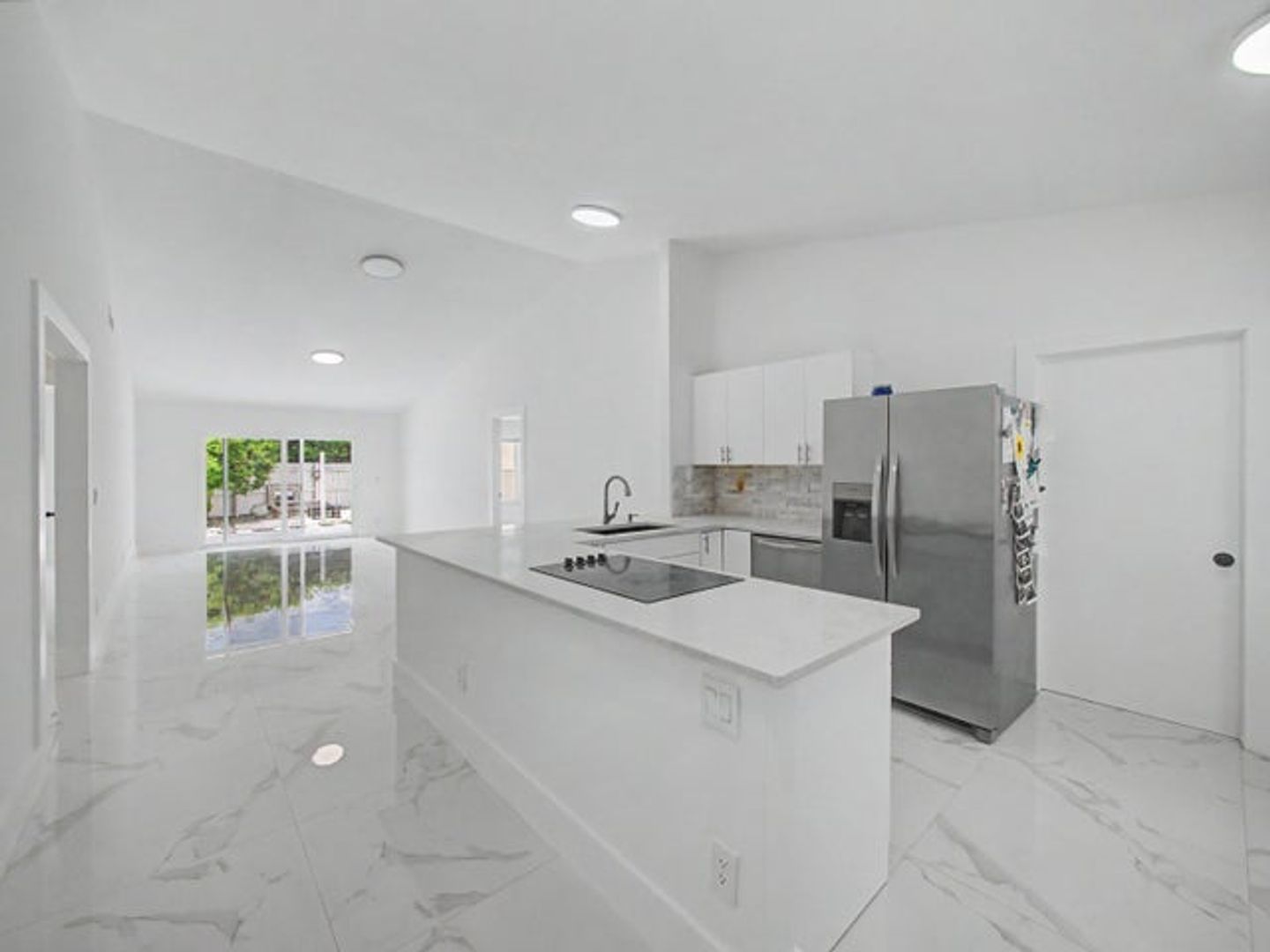 Wellington House: 8464 Lake Worth Court