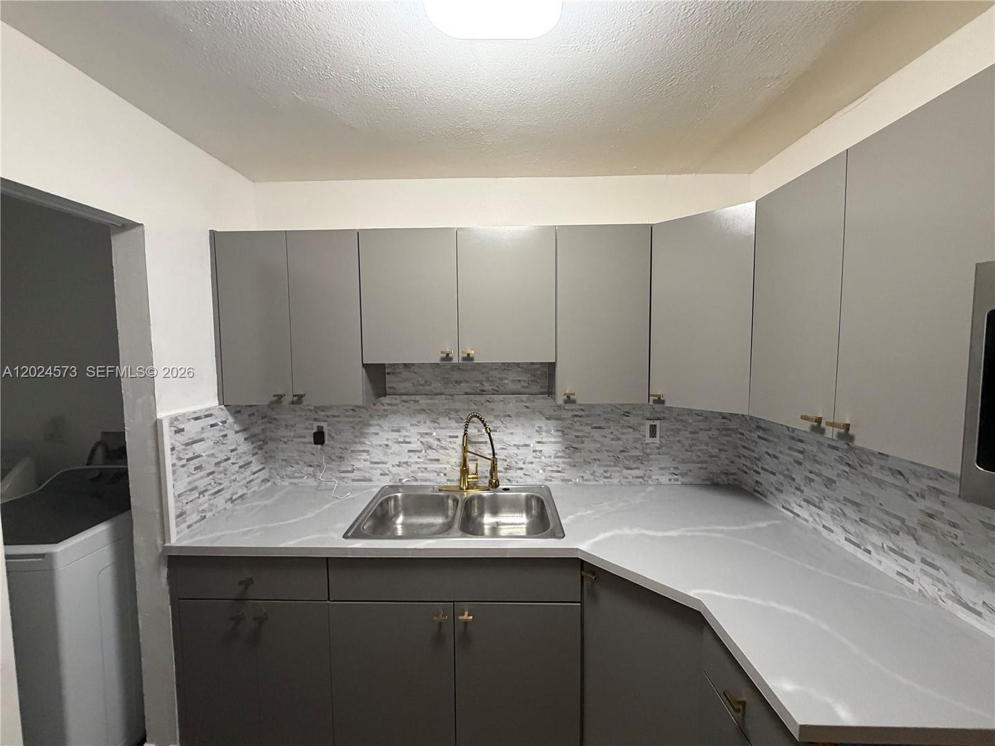 Lauderhill House: 2769 NW 58th Terrace 2769