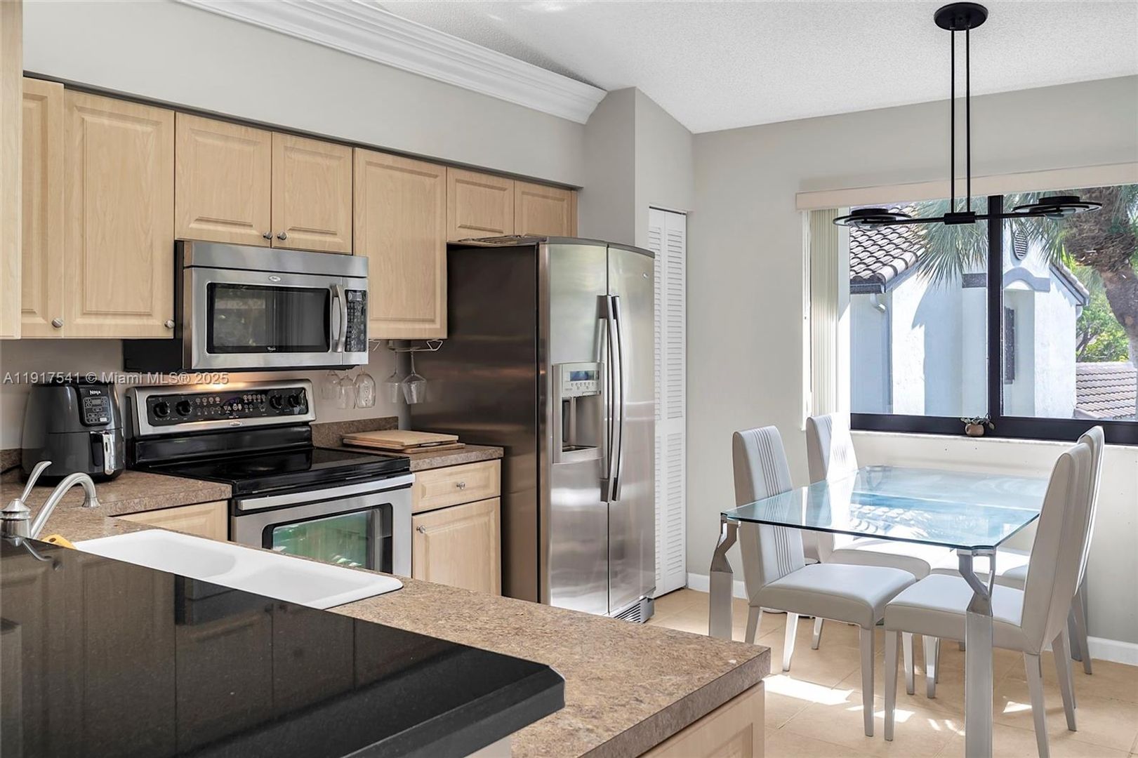 Parkland House: 7525 NW 61st Terrace 804