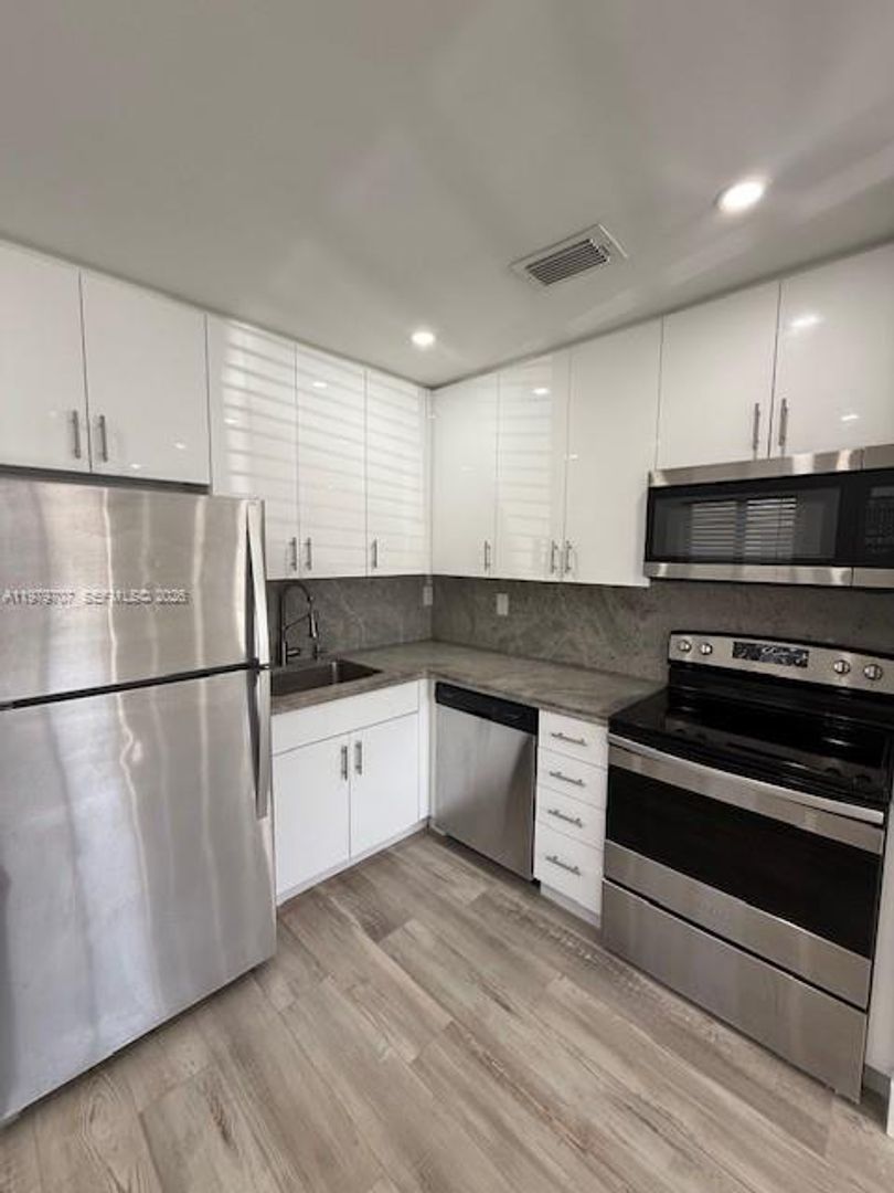 Miami House: 3609 SW 27th Street 0