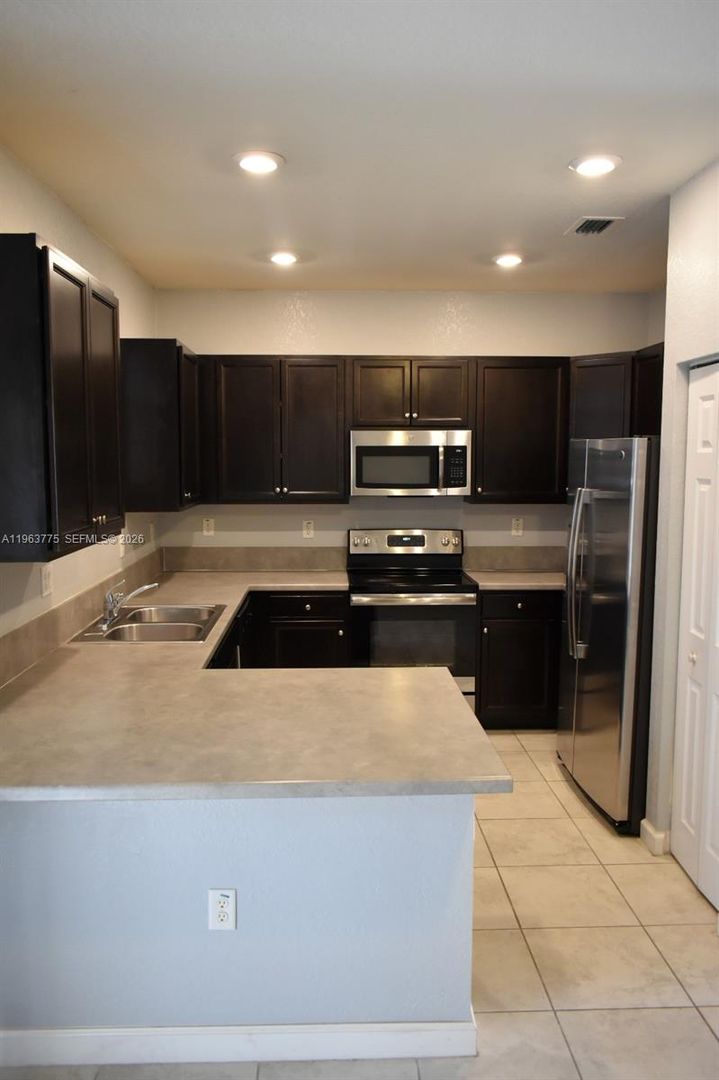 Homestead House: 3392 SE 1st Street