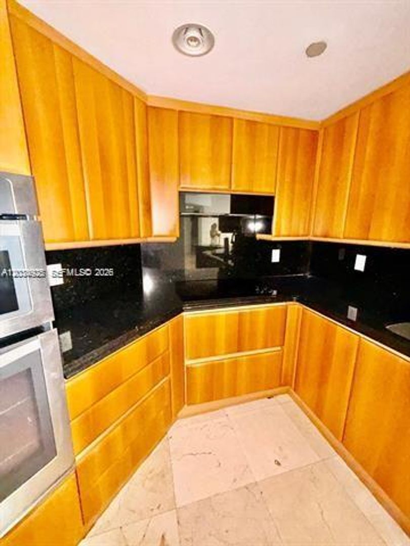 Surfside House: 9595 Collins Avenue N8I