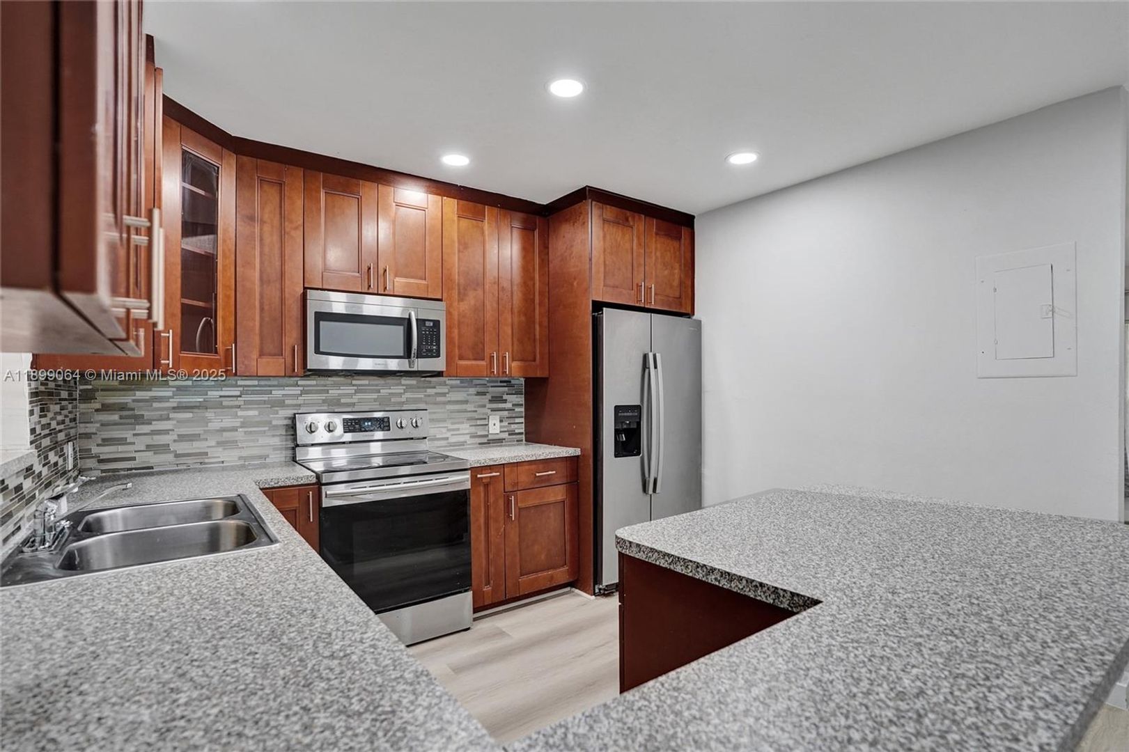 North Lauderdale House: 6860 SW 18th Court