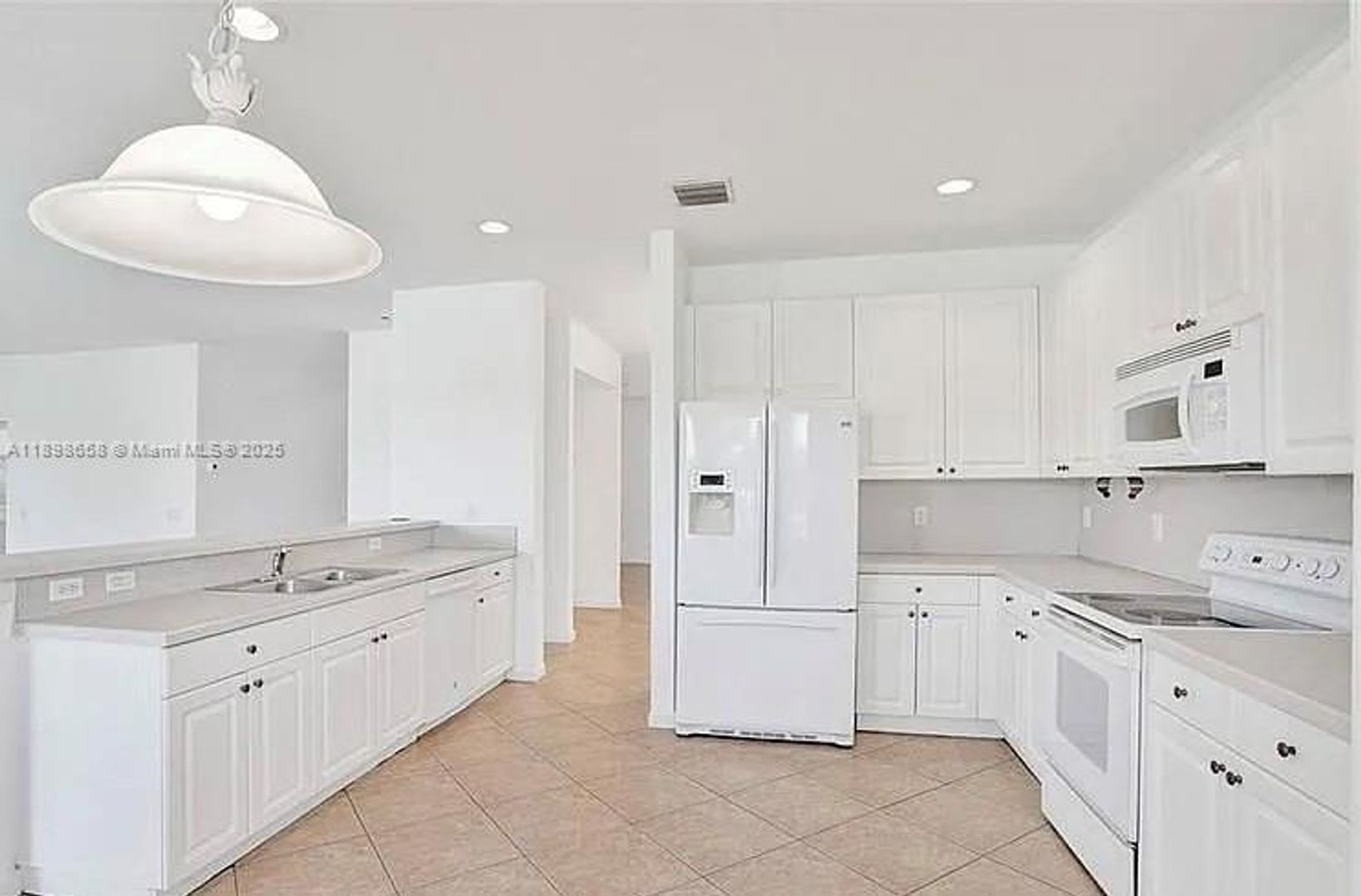 Weston House: 1042 Sunflower Circle 1042