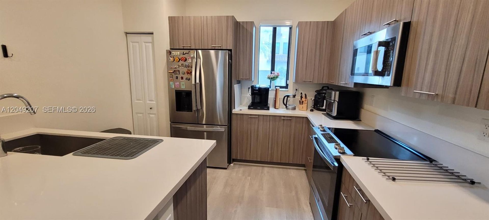 Doral House: 4682 NW 83rd Avenue