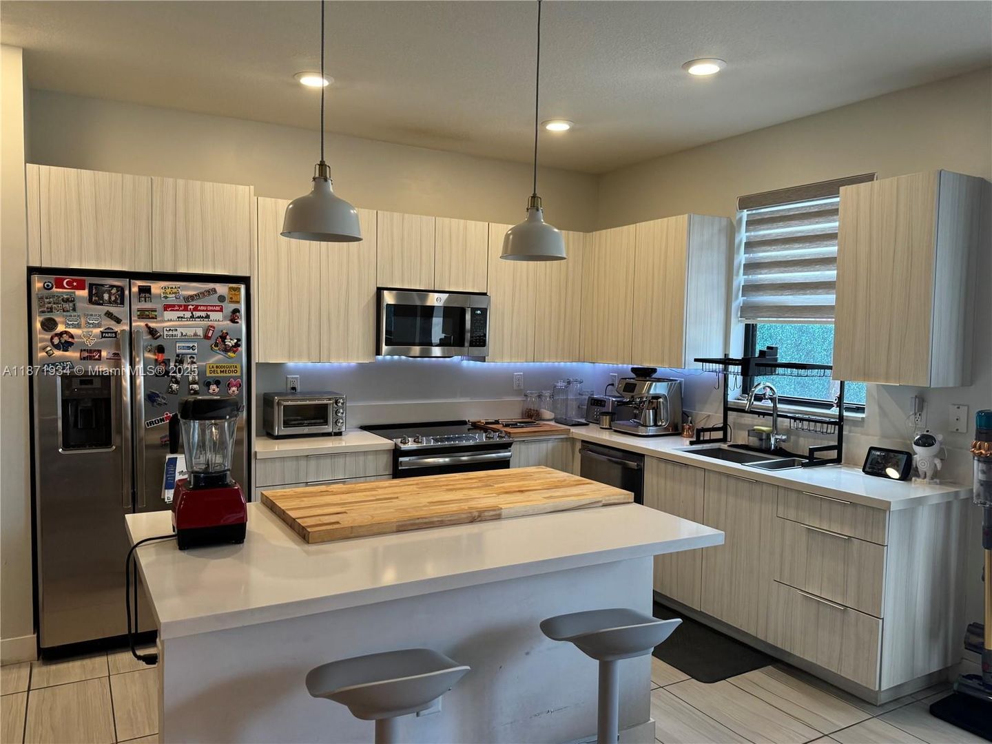 Doral House: 10574 NW 81st Terrace