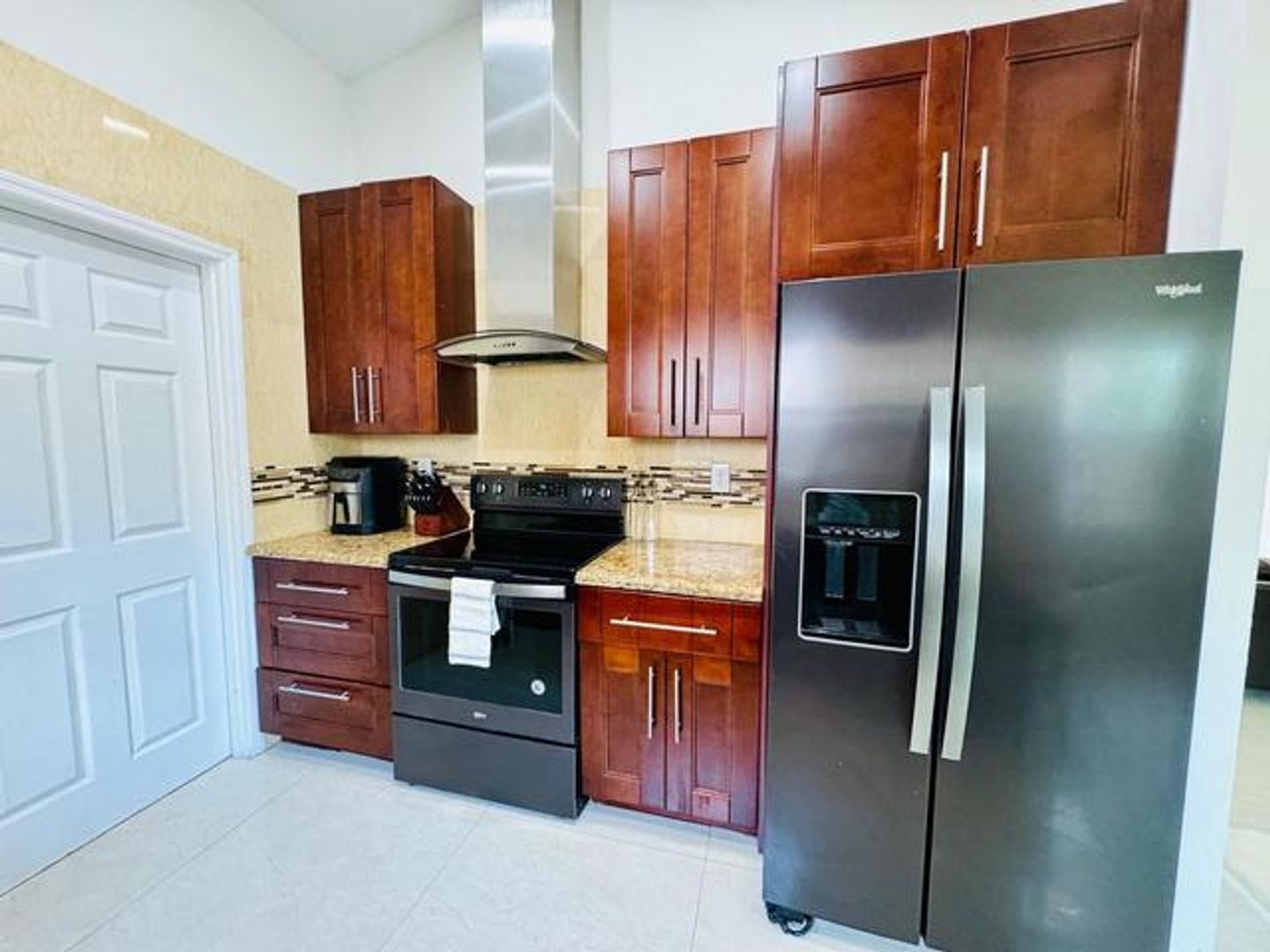 Deerfield Beach House: 330 SW 35TH Avenue