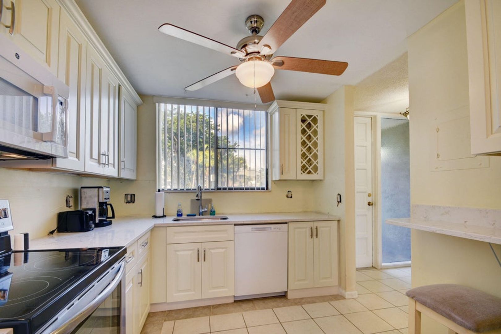 Lake Worth House: 4815 Esedra Court