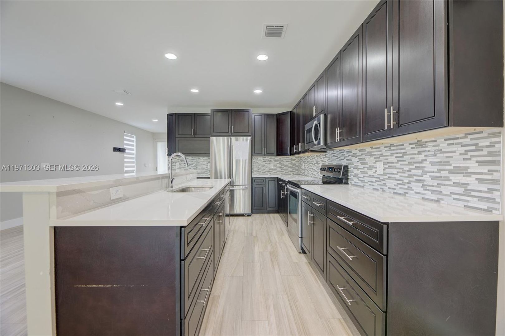 Fort Lauderdale House: 619 SW 17th Street 619