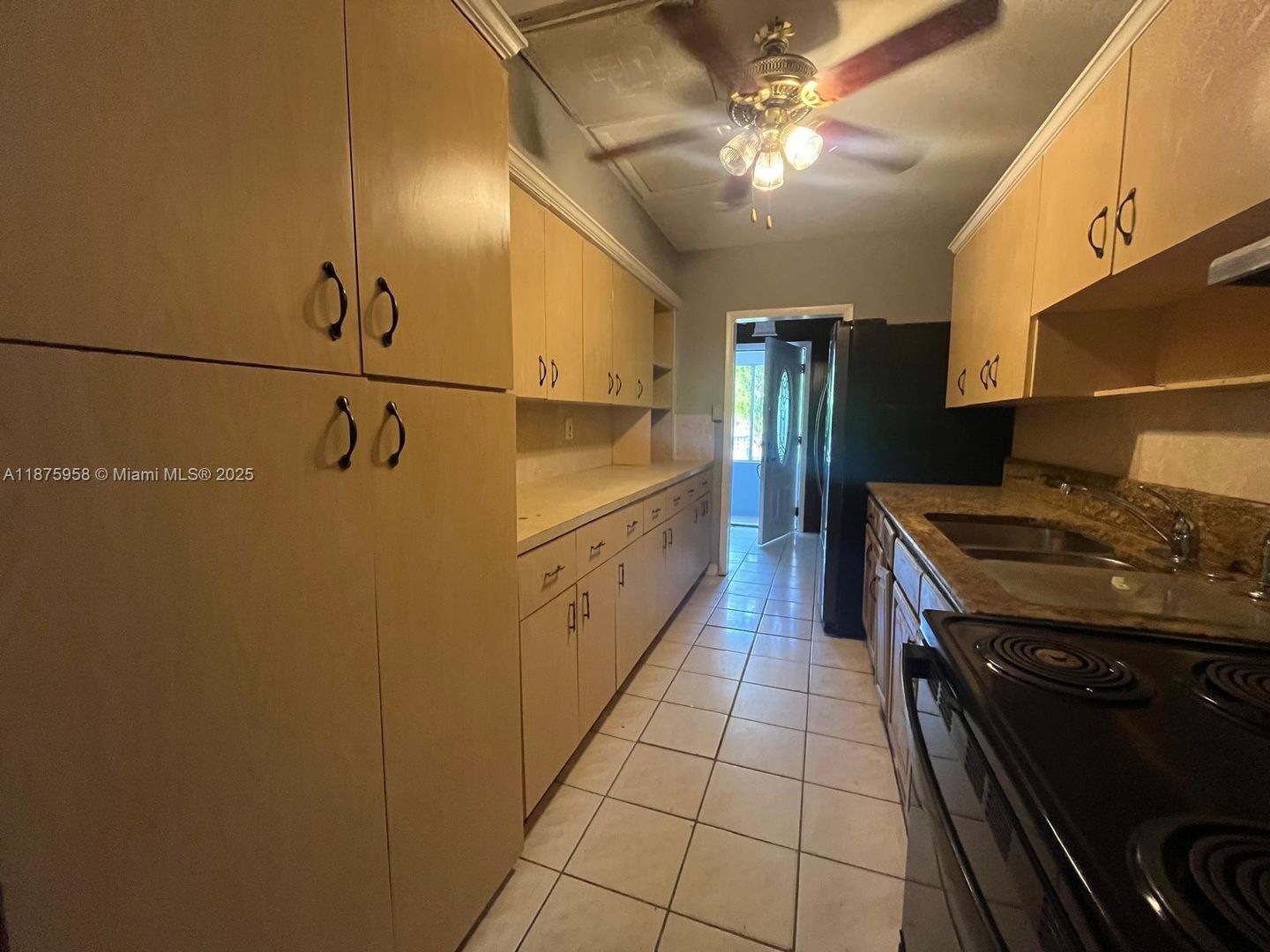 Miami House: 1330 NE 203rd Street