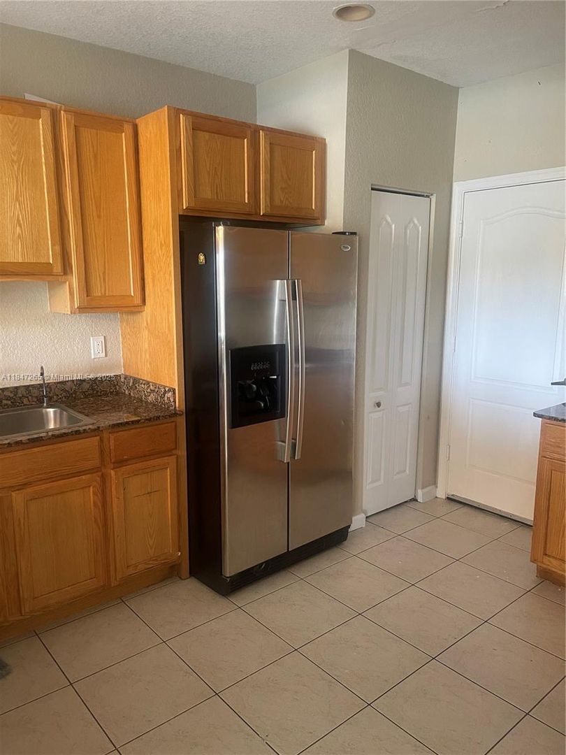 Greenacres House: 4203 Cohune Palm Court