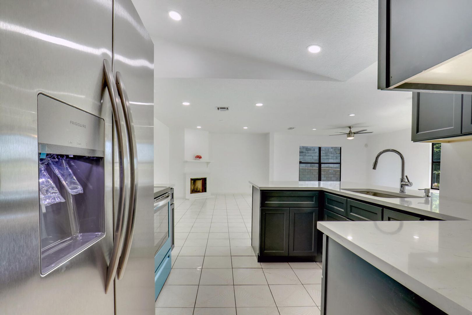 West Palm Beach House: 1334 N Mangonia Drive