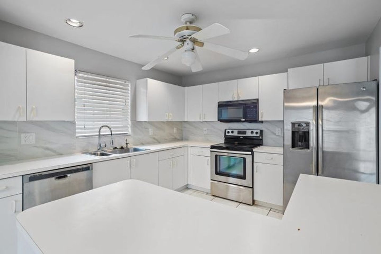 Margate House: 3178 NW 72ND Avenue