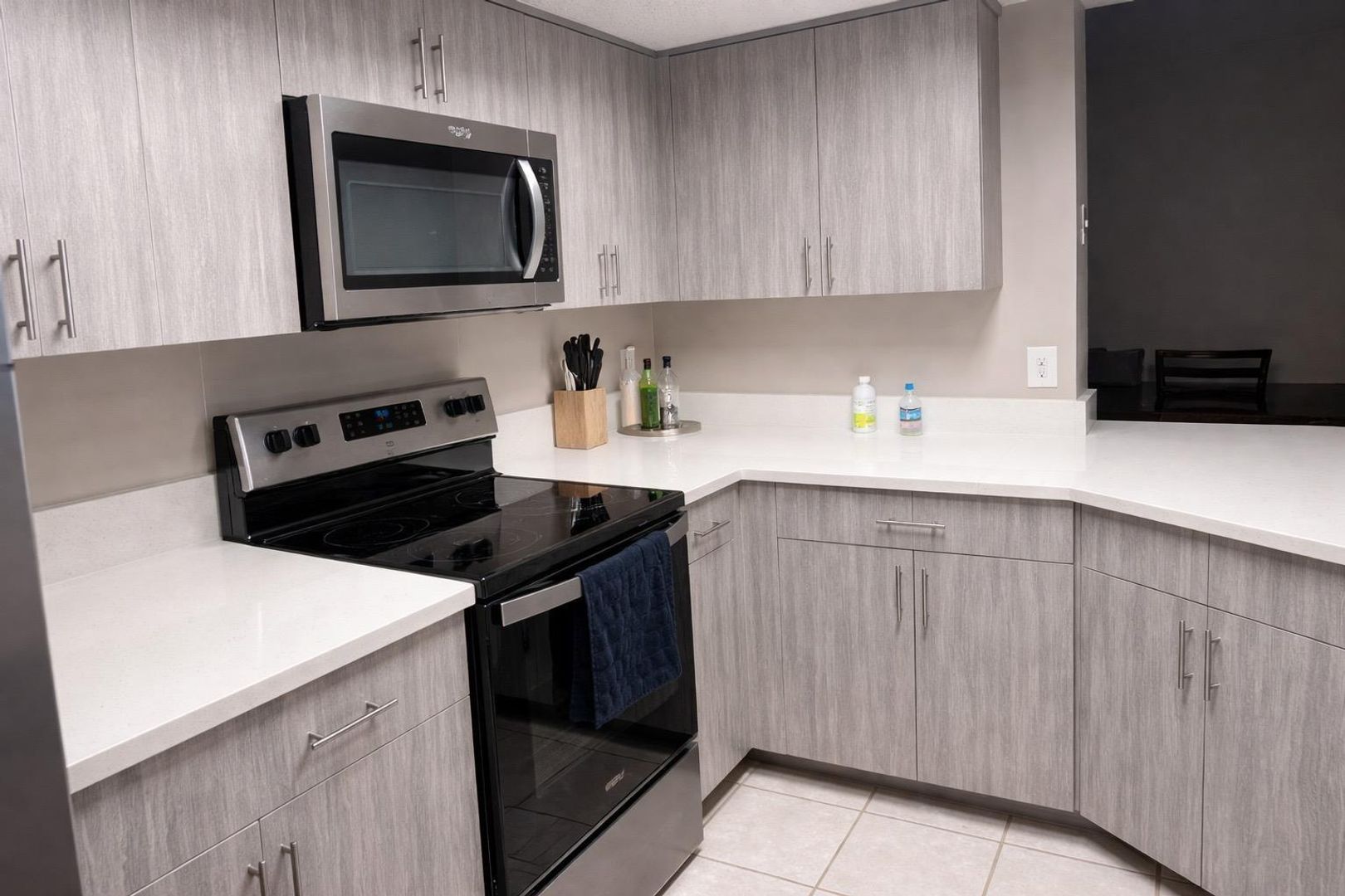 Coconut Creek House: 5065 Wiles Road 302