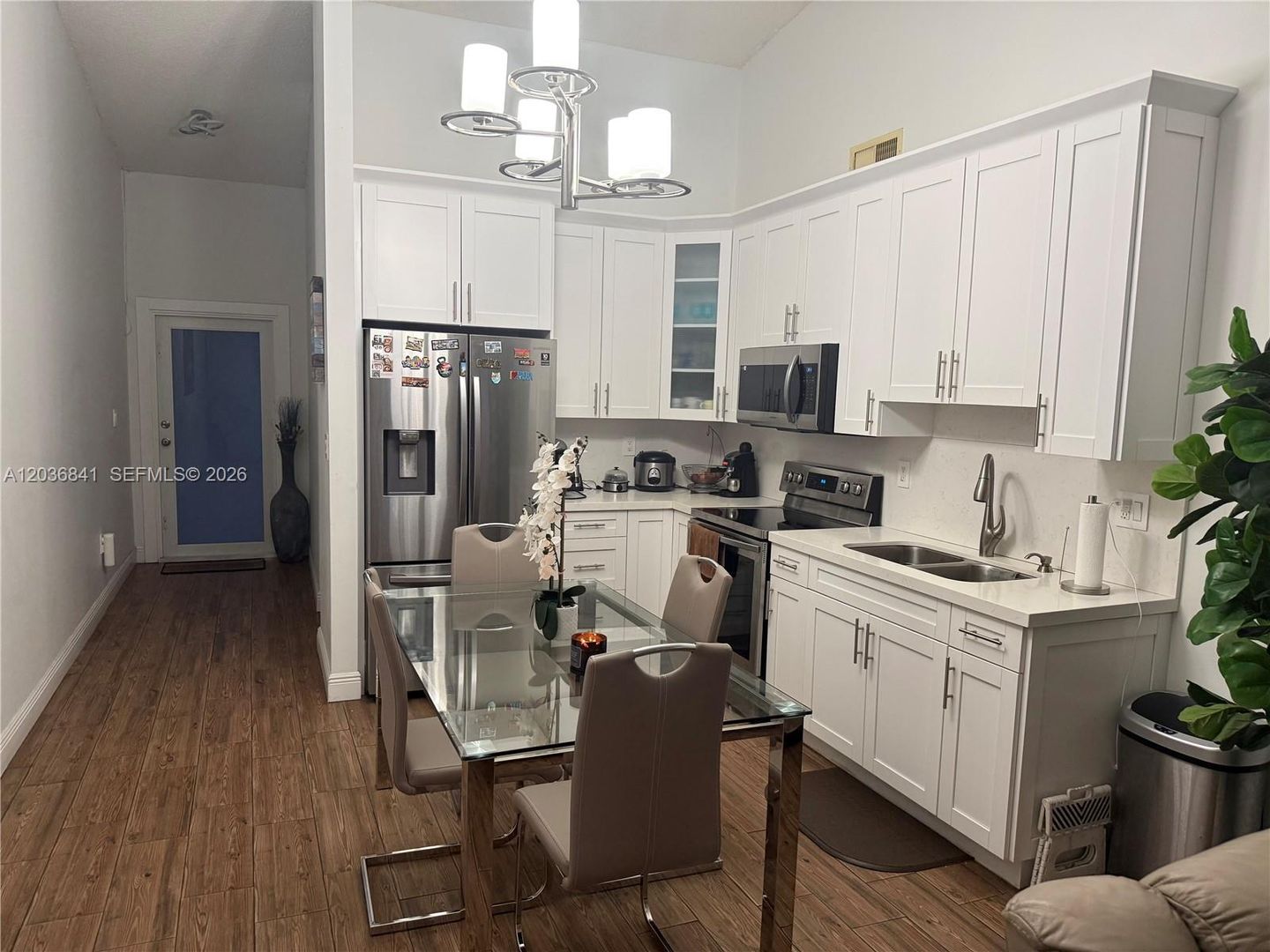 Hialeah House: 6761 NW 189th Terrace 6761