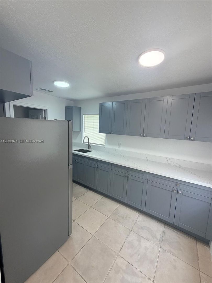 Dania Beach House: 753 SW 3rd Place 753