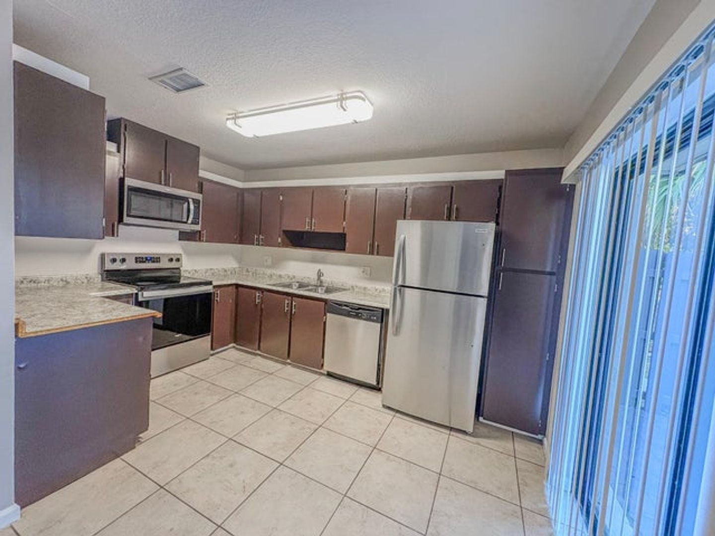 West Palm Beach House: 1913 N Congress Avenue