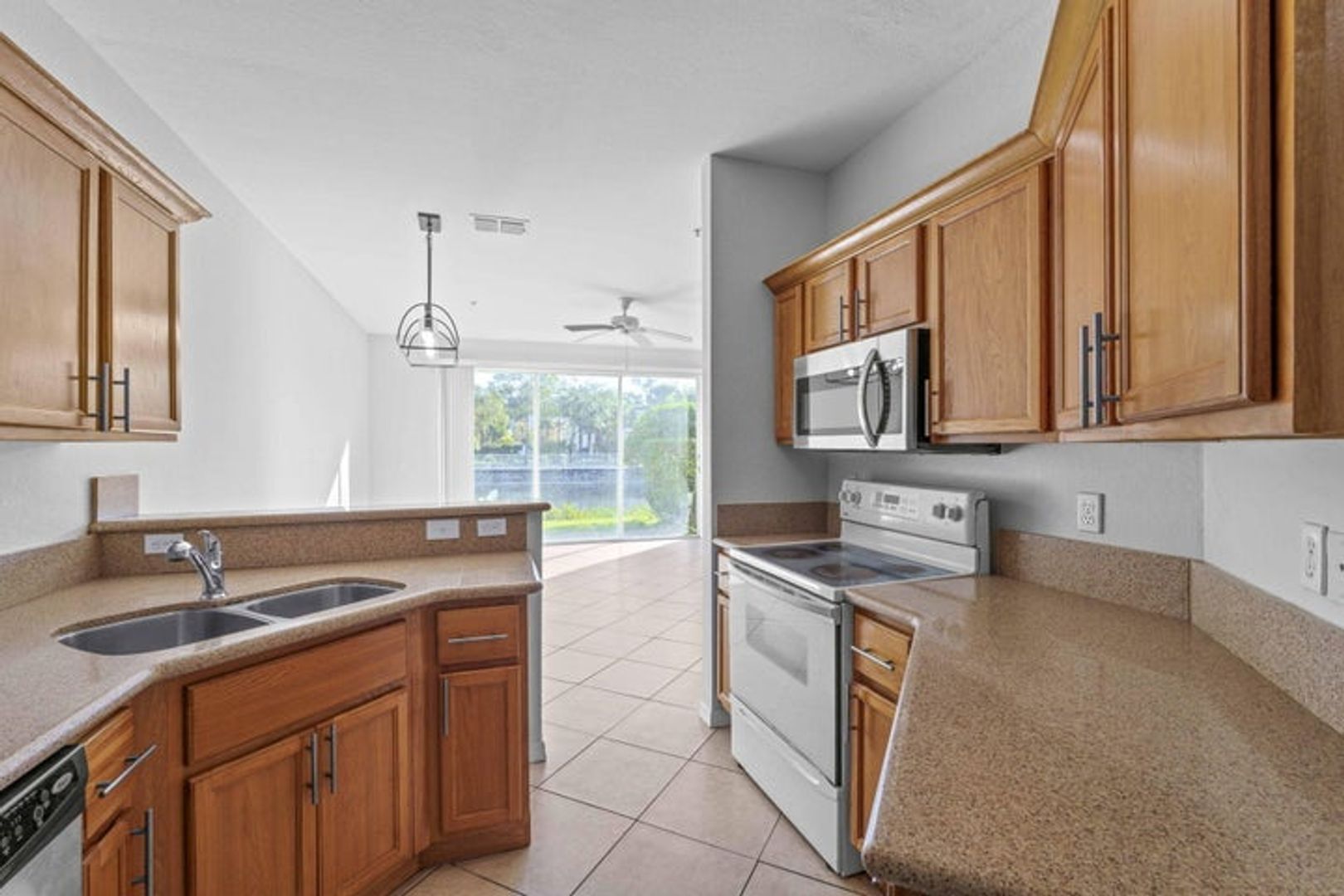West Palm Beach House: 1002 Pipers Cay Drive