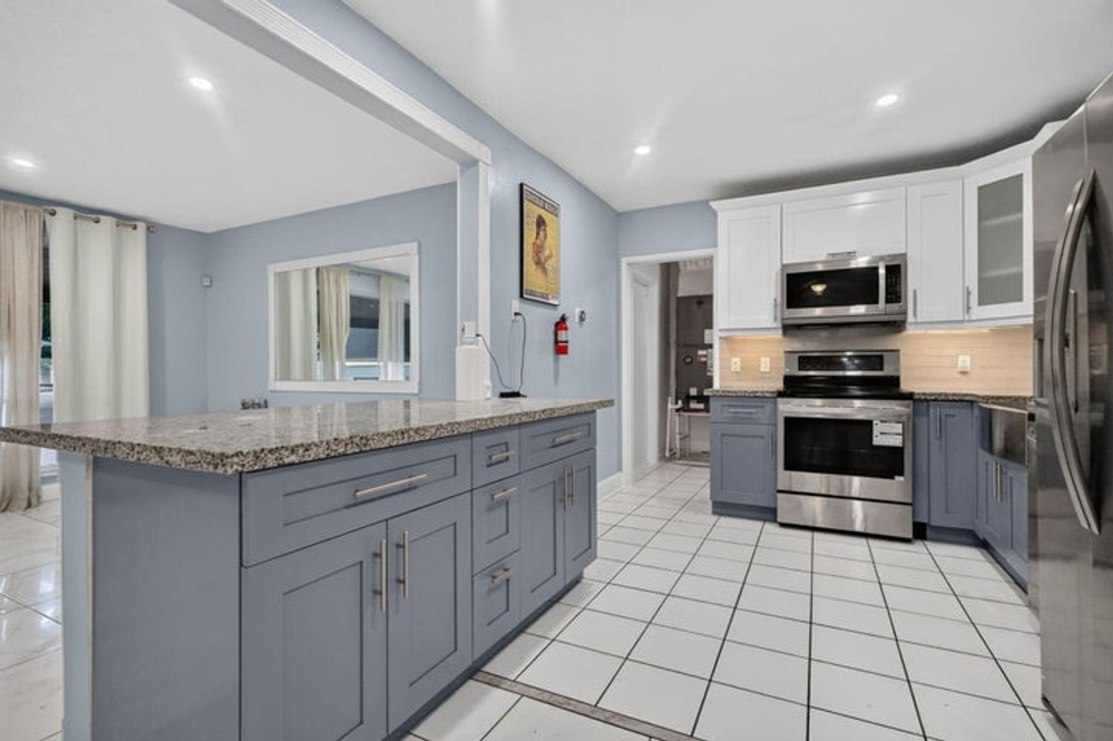 Miramar House: 2707 BAHAMA Drive