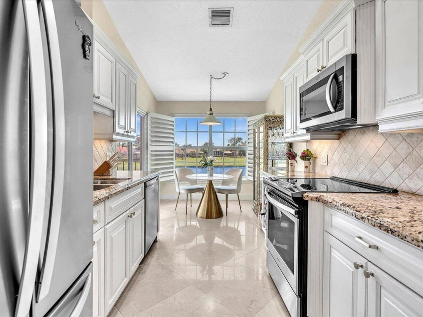 Boca Raton House: 17287 Boca Club Boulevard 8