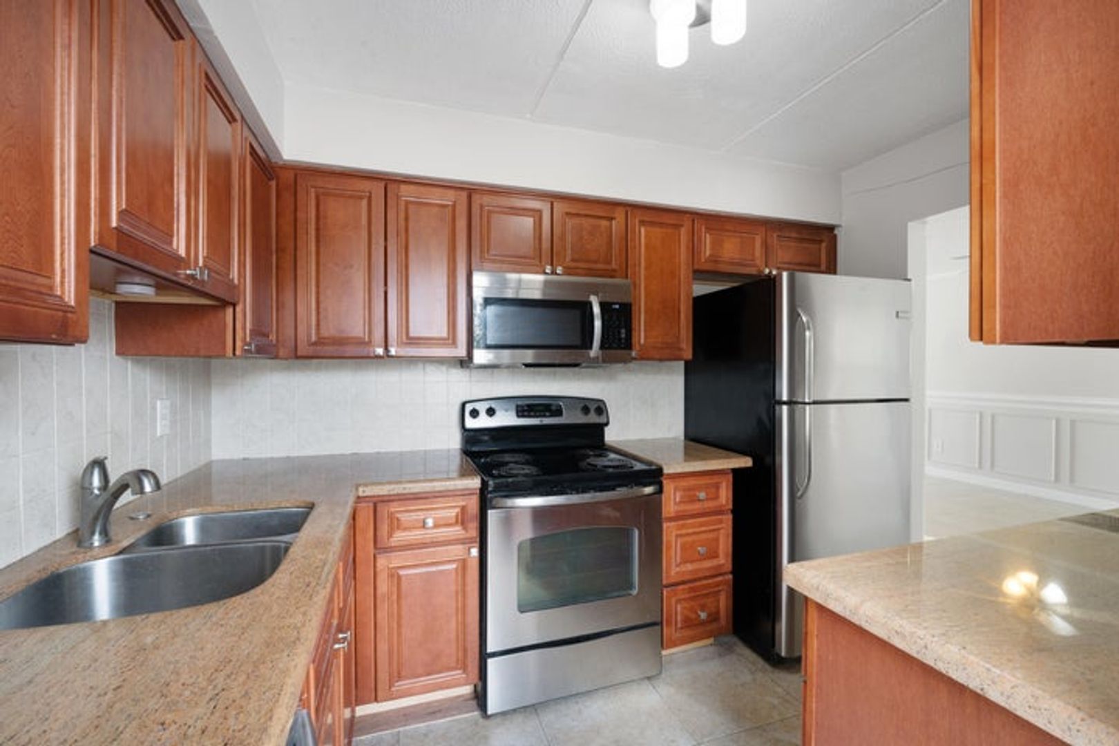North Palm Beach House: 510 Prosperity Farms Road 4b