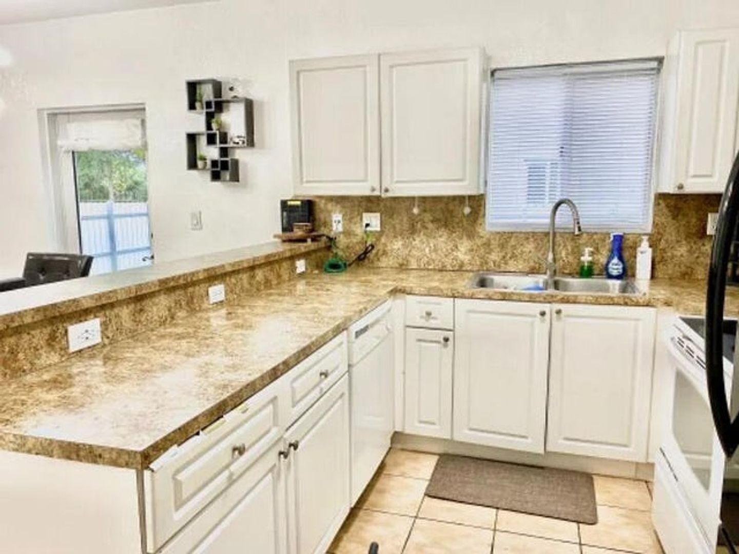 Miami House: 18951 SW 113TH Place