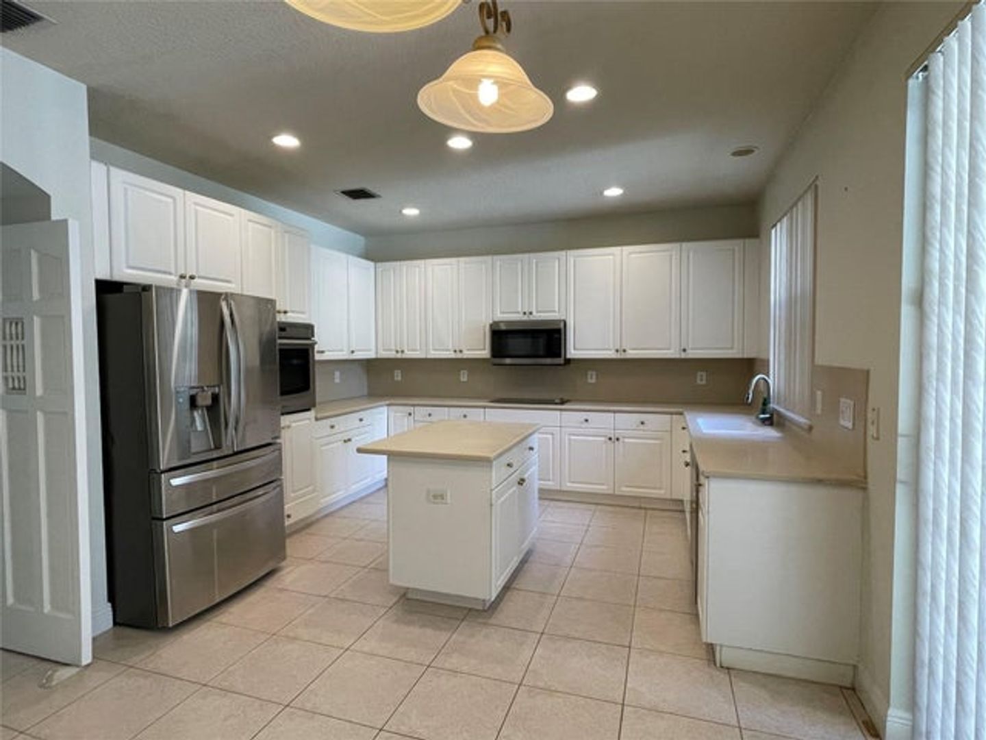Parkland House: 10225 NW 60TH Place