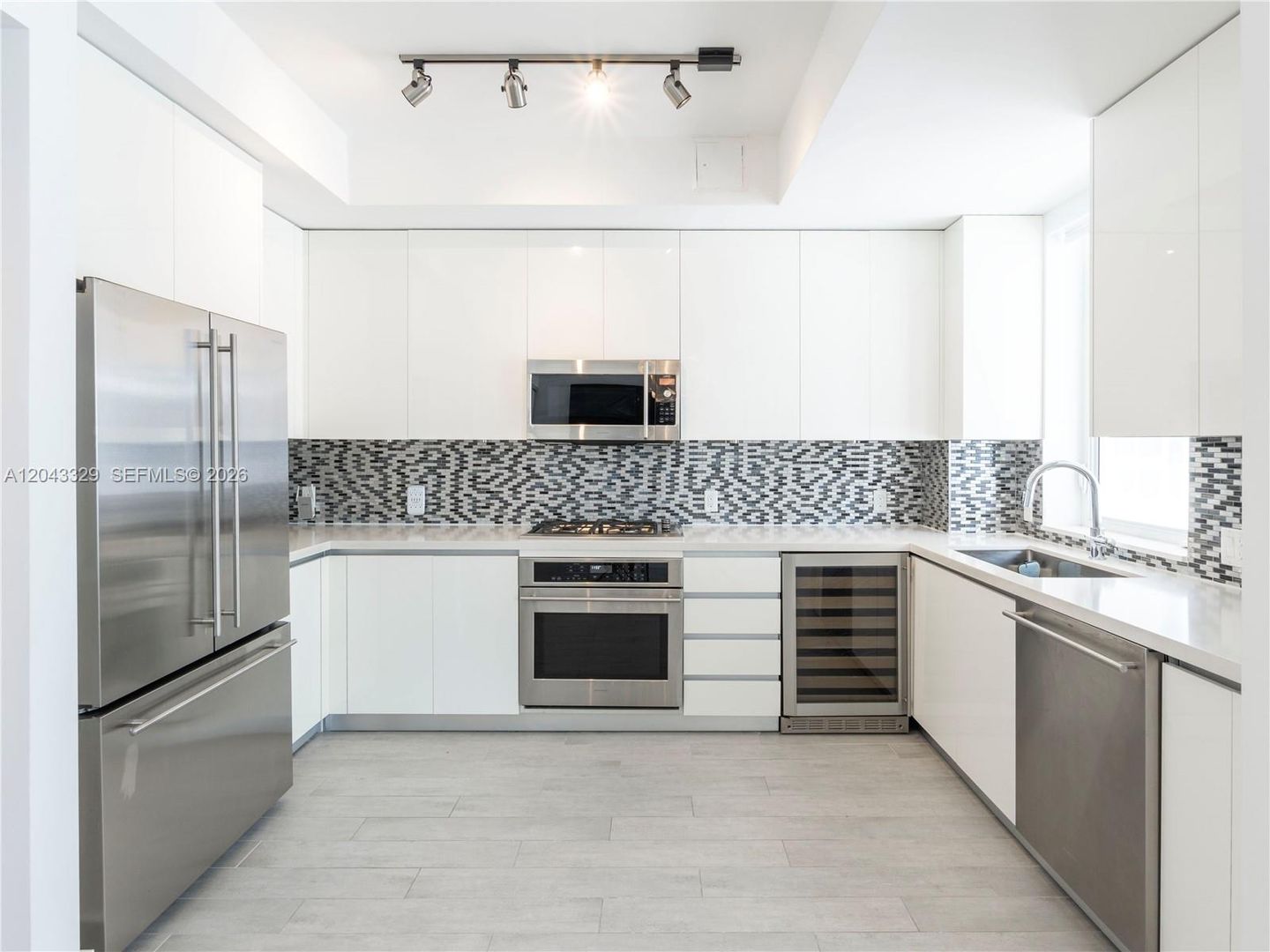 Miami Beach House: 51 N Shore Drive 51